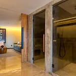 Well & Hotell 3*