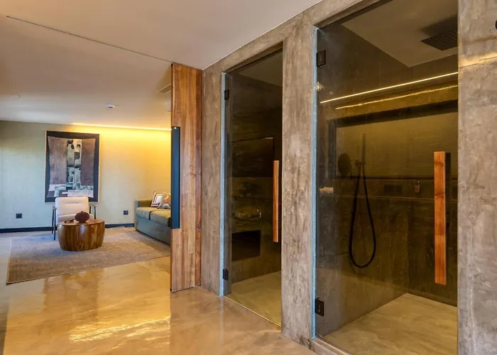Well & Hotel 3*