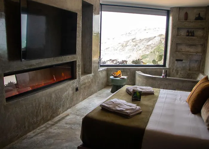 Well & Отель Масейра