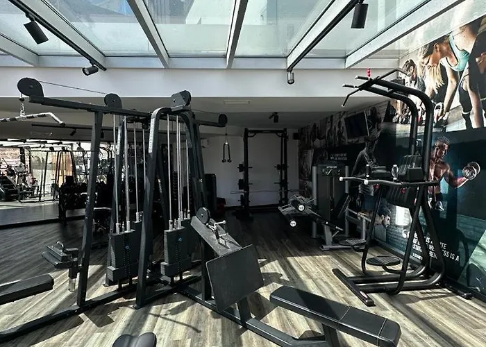 Well & Отель Масейра