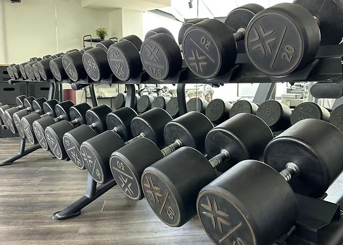 Отель Well & 3*