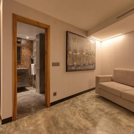 Well & Hotel