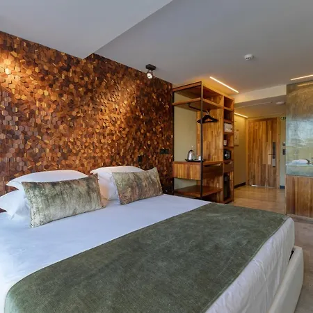 Hotel Well & 3*