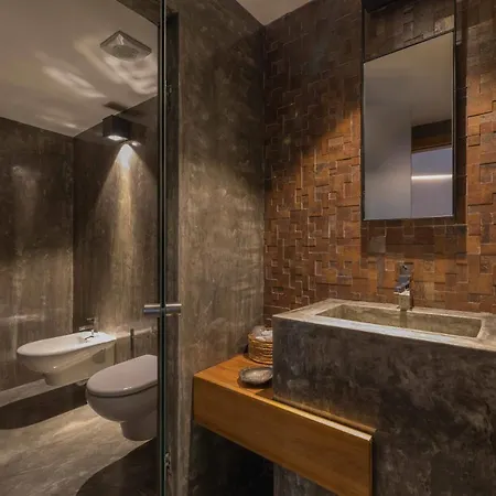 Well & Hotel