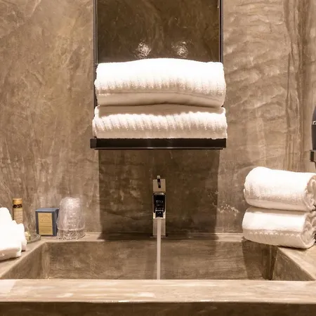 Hotel Well & 3*