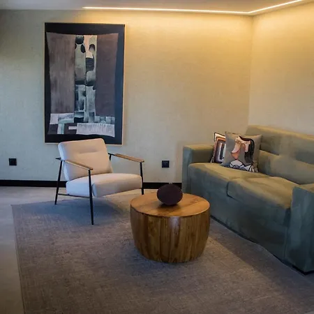 Well & Hotel Maceira (Lisbon)